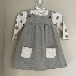 Carter’s baby 2pc polka dot bodysuit and jumper set in white and gray, size 12m